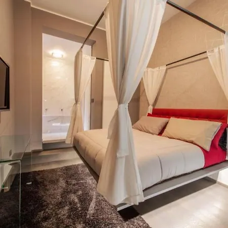 N18 Luxury Boutique With A Private Pool & Spa アパート