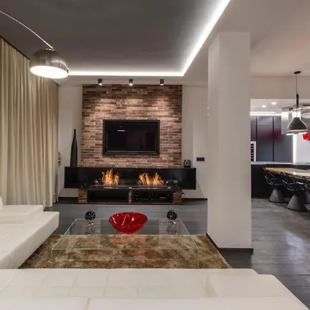 N18 Luxury Boutique With A Private Pool & Spa ミラノ