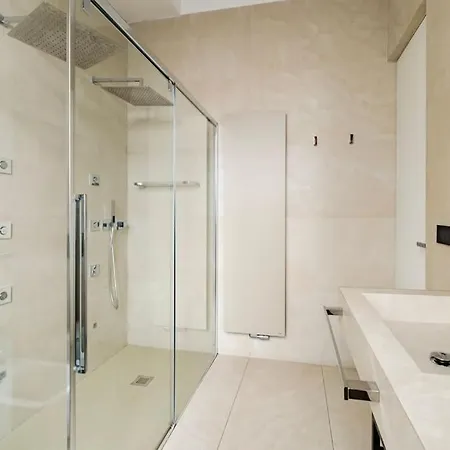 N18 Luxury Boutique With A Private Pool & Spa *